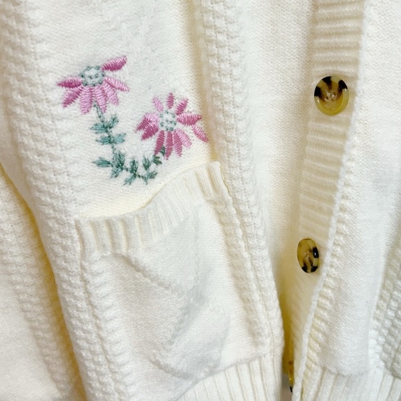 Pink Lily Floral Embroidered Button Up Bohemian Cardigan Cream Size 2X - Picture 5 of 9